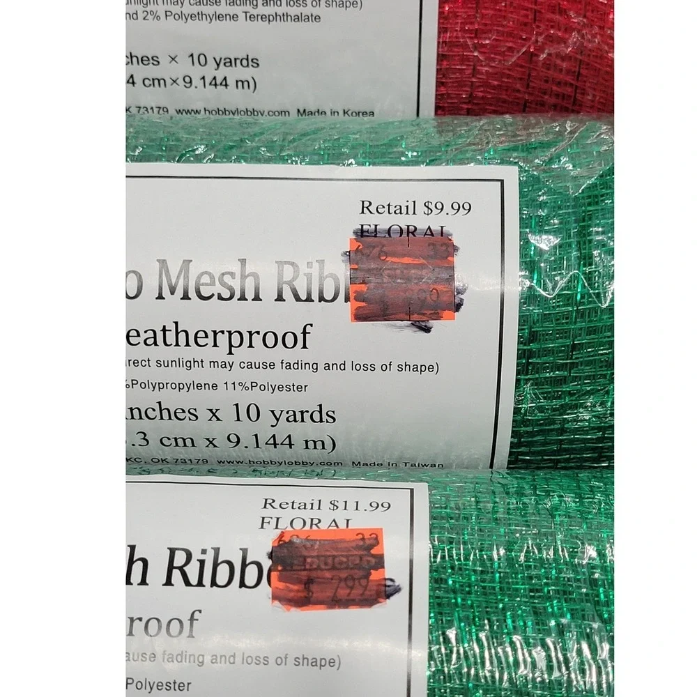 Wreath Craft Mesh NEW  6 Rolls  21in x 30ft Red Green Buffalo Plaid Patriotic